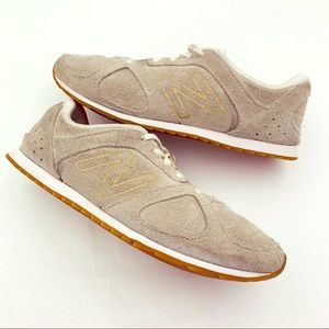 New Balance WL555 Retro Running Sneaker